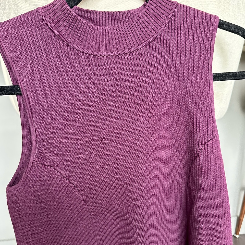 White Fox crop tank